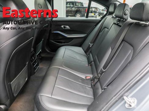 Used 2023 BMW 330i Sedan w/ M Sport Package image 21