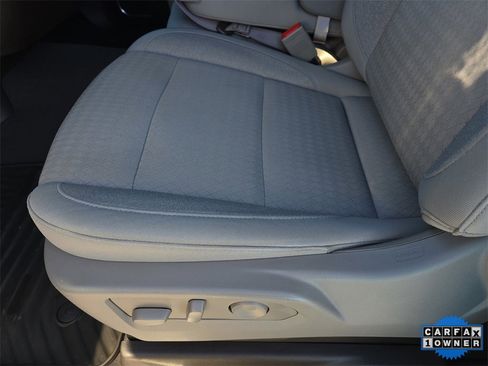 Used 2022 Chevrolet Silverado 1500 LT w/ Z71 Off-Road Package image 27