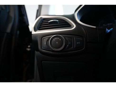 Used 2016 Ford Edge SEL w/ Equipment Group 201A FWD image 17