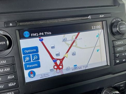 Used 2017 Nissan Titan SV image 12