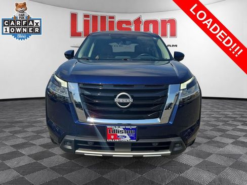 Used 2023 Nissan Pathfinder Platinum AWD/4WD image 2