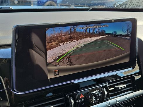 New 2026 Nissan Pathfinder SV image 14