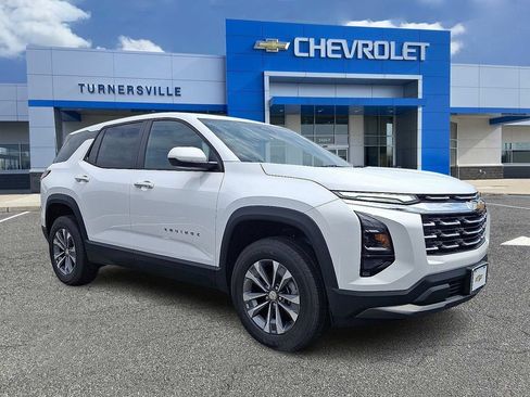New 2027 Chevrolet Equinox LT w/ Convenience Package II FWD image 2