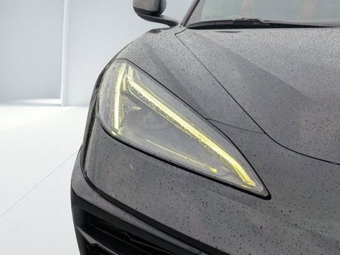 Used 2022 Chevrolet Corvette Stingray Premium Conv w/ Z51 Performance Package image 8