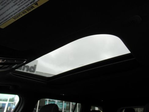 Used 2025 Jeep Grand Cherokee L Laredo w/ Luxury Tech Group I image 26