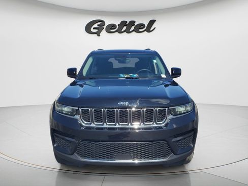 Used 2024 Jeep Grand Cherokee Laredo X w/ Trailer Tow Package AWD/4WD image 2