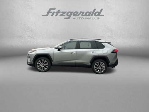Used 2025 Toyota RAV4 XLE Premium w/ Weather Package AWD/4WD image 5