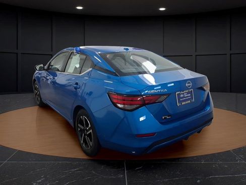 Used 2025 Nissan Sentra SV FWD image 4