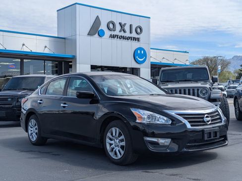 Used 2015 Nissan Altima 2.5 S w/ Power Driver Seat Package FWD image 1