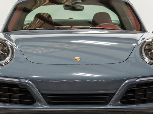 Used 2017 Porsche 911 Targa 4S AWD/4WD image 4