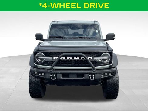Used 2022 Ford Bronco Wildtrak image 3