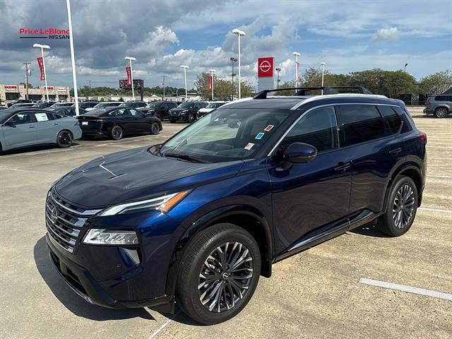 Used 2026 Nissan Rogue Platinum w/ Platinum Premium Package AWD/4WD image 3