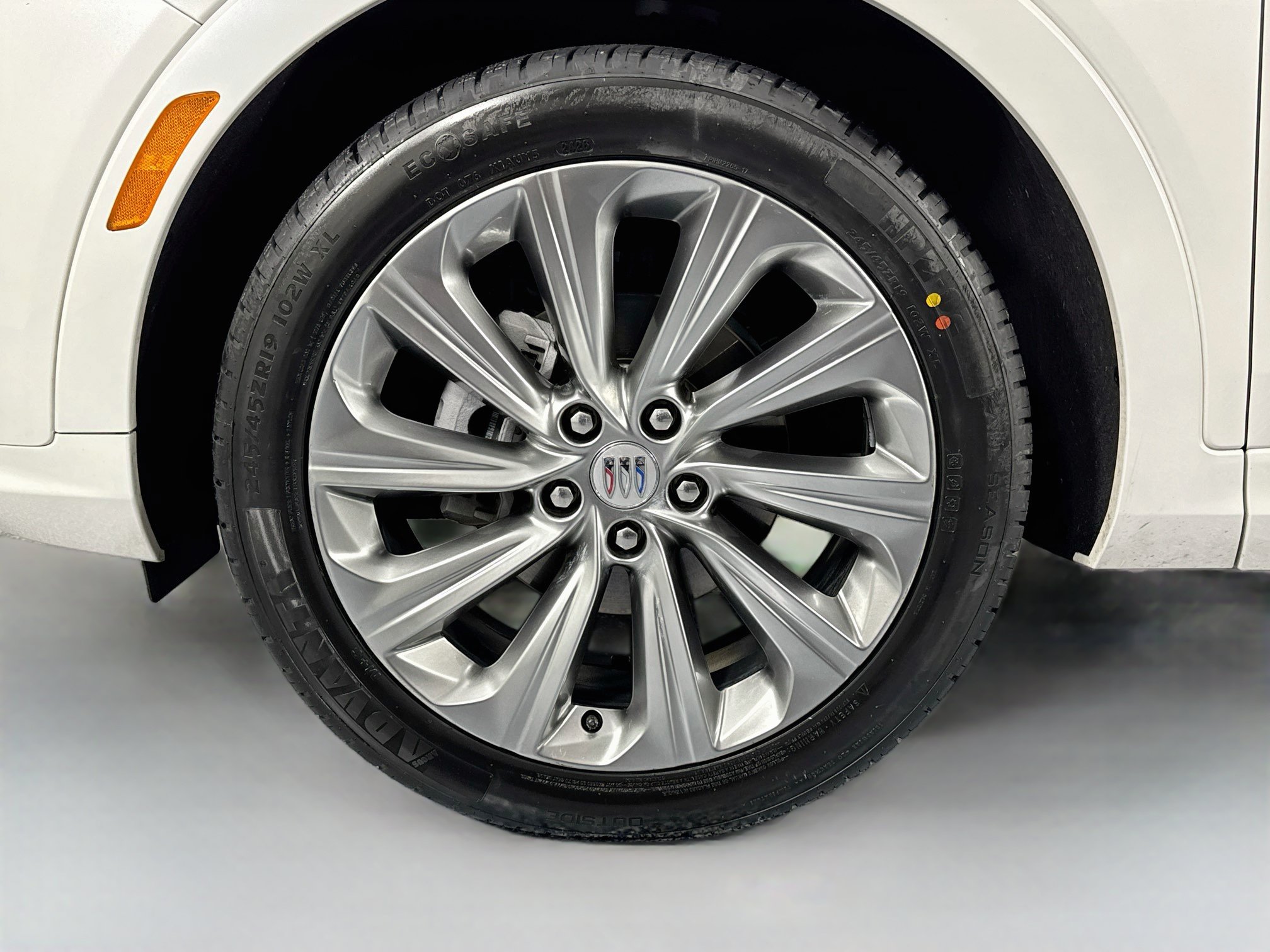 Used 2024 Buick Envista Avenir FWD image 30