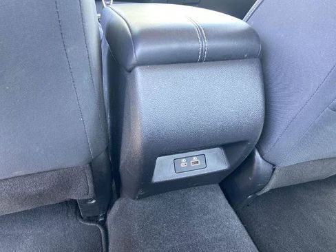 Used 2025 Nissan Altima 2.5 SV FWD image 14