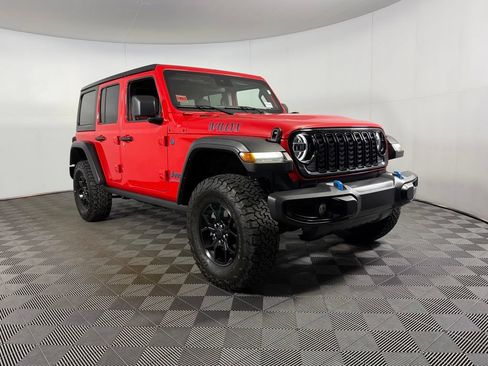 Used 2024 Jeep Wrangler Unlimited AWD/4WD image 2