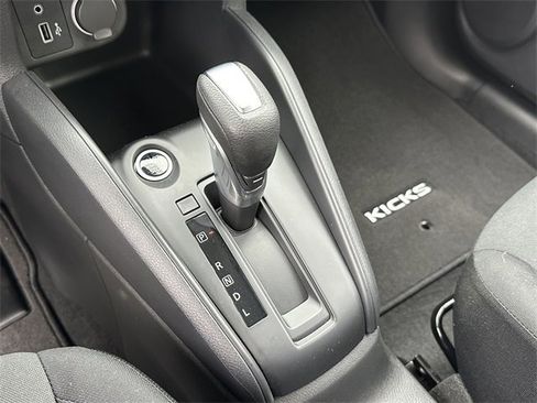 Certified 2024 Nissan Kicks S image 31