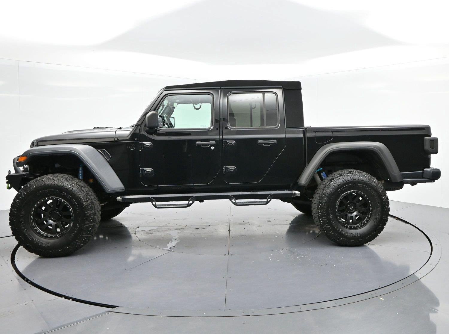 Used 2020 Jeep Gladiator Rubicon AWD/4WD image 4