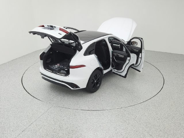 Used 2026 Jaguar F-PACE R-Dynamic S AWD/4WD image 16