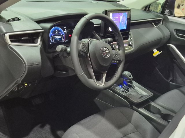 New 2026 Toyota Corolla Cross LE w/ Moonroof Package FWD image 3