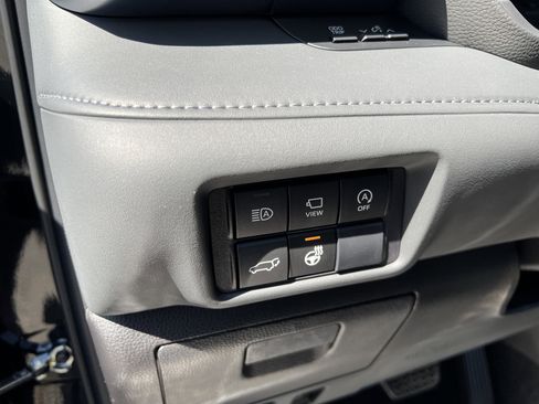 New 2026 Toyota Highlander Limited image 16