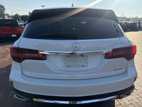 Used 2018 Acura MDX SH-AWD image 9