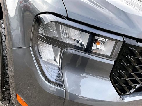 Certified 2025 Ford Maverick XLT w/ XLT Luxury Package image 27