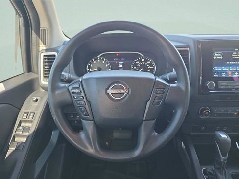 Used 2022 Nissan Frontier SV image 37
