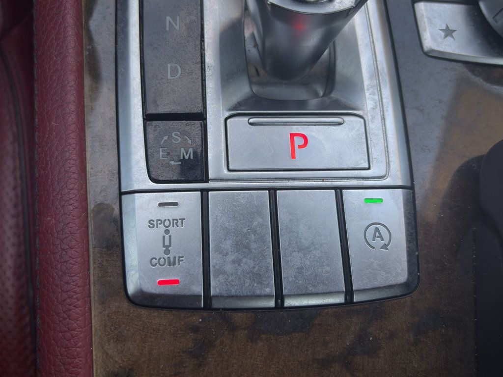 Used 2015 Mercedes-Benz SL 550 image 21