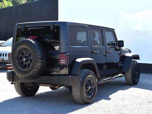 Used 2017 Jeep Wrangler Unlimited Sport w/ Quick Order Package 24S AWD/4WD image 7