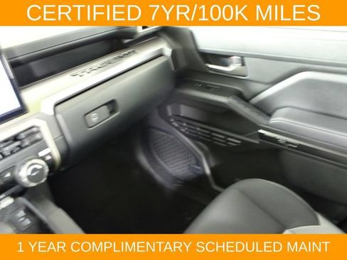 Used 2024 Toyota Tacoma TRD Sport w/ TRD Sport Upgrade Package AWD/4WD image 15