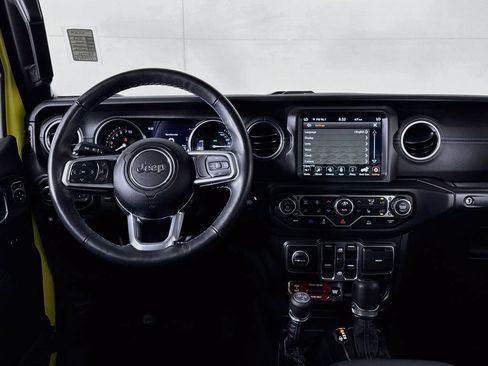 Used 2023 Jeep Wrangler Unlimited Rubicon 4xe w/ Cold Weather Group AWD/4WD image 14