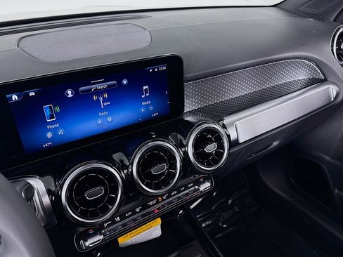 New 2026 Mercedes-Benz GLB 250 image 19