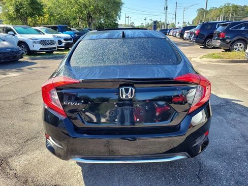 Used 2019 Honda Civic EX image 8