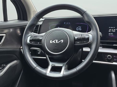 Used 2024 Kia Sportage EX image 19