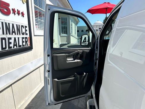 Used 2023 Chevrolet Express 2500 w/ Driver Convenience Package image 8