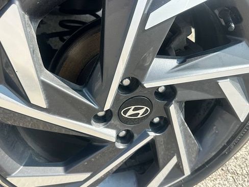 Used 2024 Hyundai Elantra SEL w/ Convenience Package FWD image 33