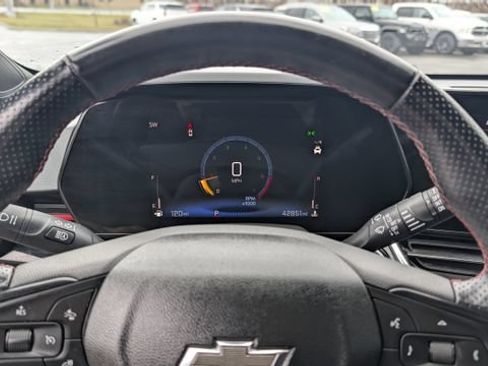 Used 2024 Chevrolet Trax RS w/ Driver Confidence Package FWD image 20