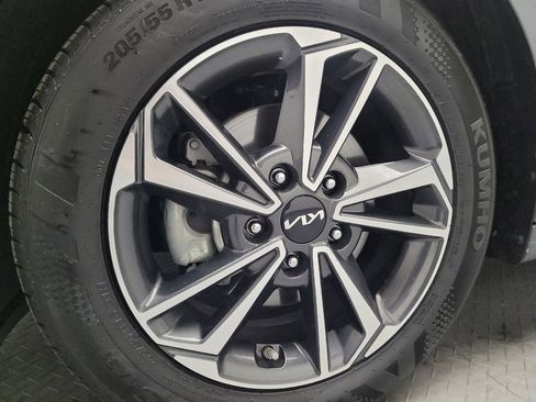 Used 2023 Kia Forte LXS FWD image 31