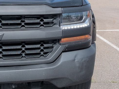 Used 2019 Chevrolet Silverado 1500 LT RWD image 10