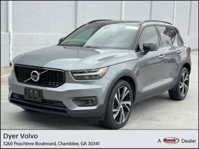 Used 2019 Volvo XC40 T5 R-Design