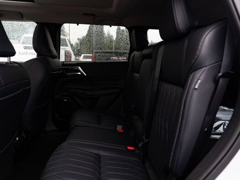 New 2026 Mitsubishi Outlander SEL image 22