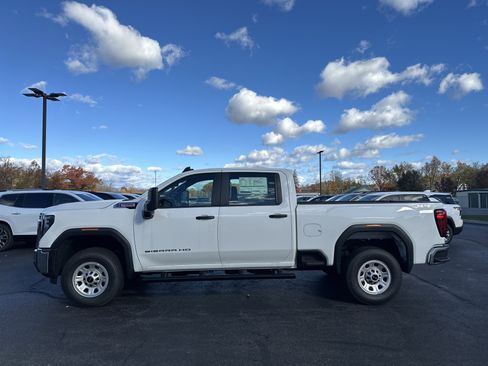 New 2025 GMC Sierra 2500 Pro w/ Snow Plow Prep/Camper Package image 9