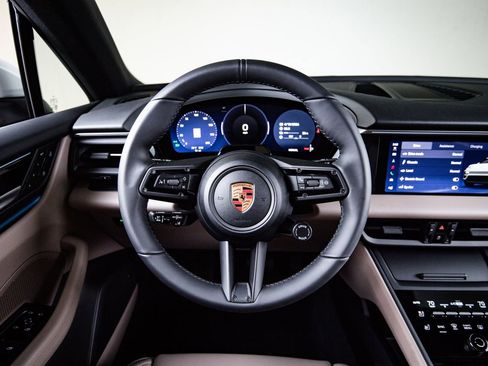 New 2026 Porsche Macan Electric RWD image 26