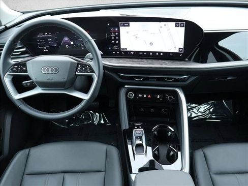 Certified 2025 Audi Q5 Premium w/ Convenience Package AWD/4WD image 22