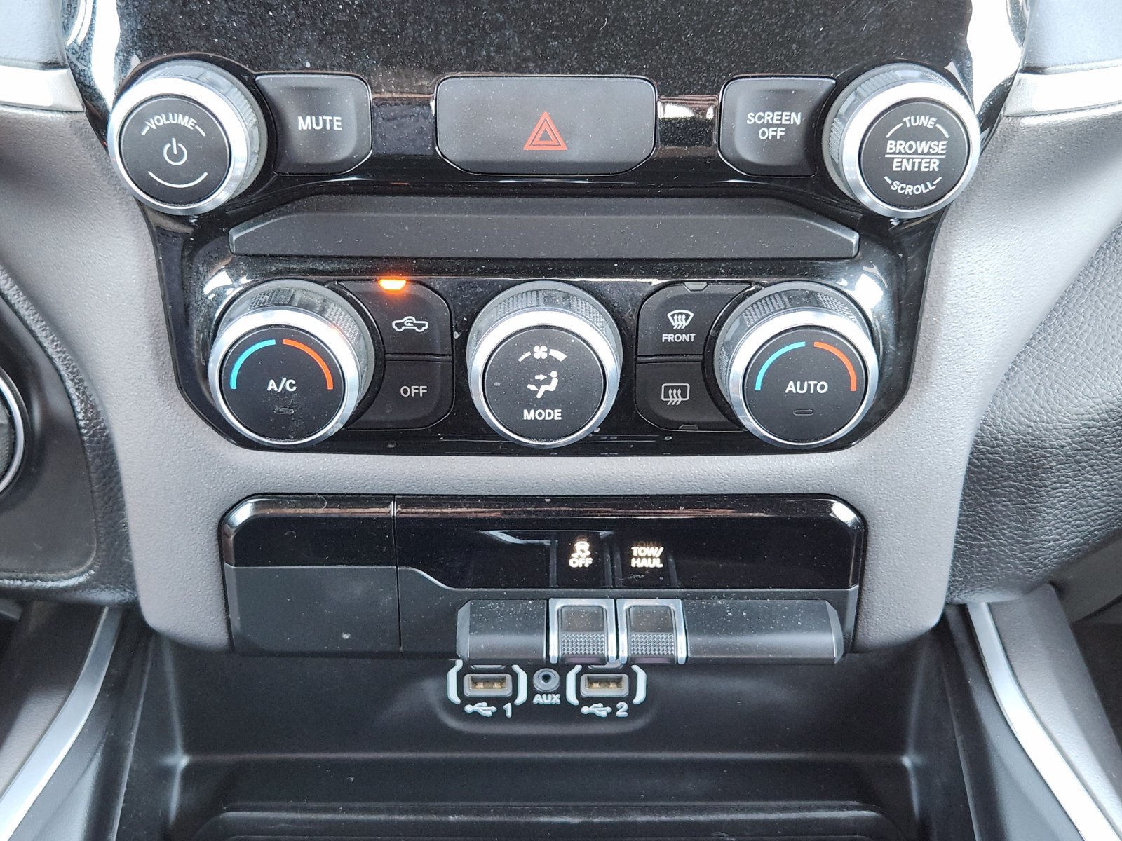 Used 2022 RAM 1500 Lone Star AWD/4WD image 29