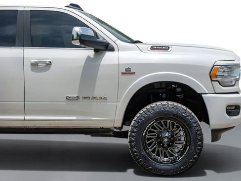 Used 2022 RAM 3500 Limited AWD/4WD image 8