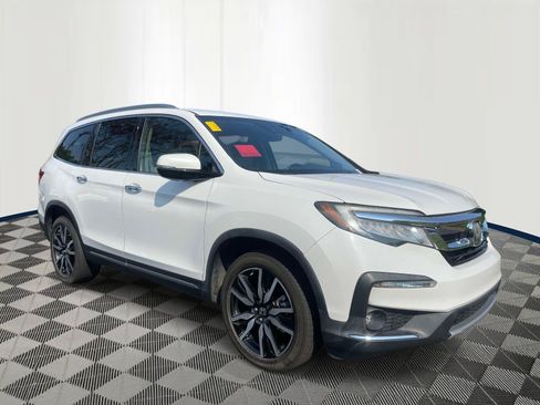 Used 2020 Honda Pilot Touring image 3