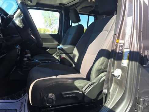 Certified 2022 Jeep Wrangler Unlimited Sport AWD/4WD image 9