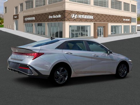 New 2026 Hyundai Elantra SEL Sport Premium image 8