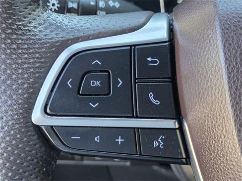 Certified 2023 Toyota Sienna Platinum image 33